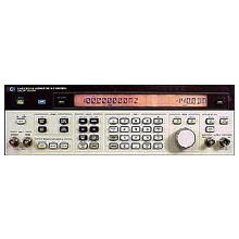 HP Agilent Keysight 8642A synthesized signal generator 100 kHz to 1057.5 MHz